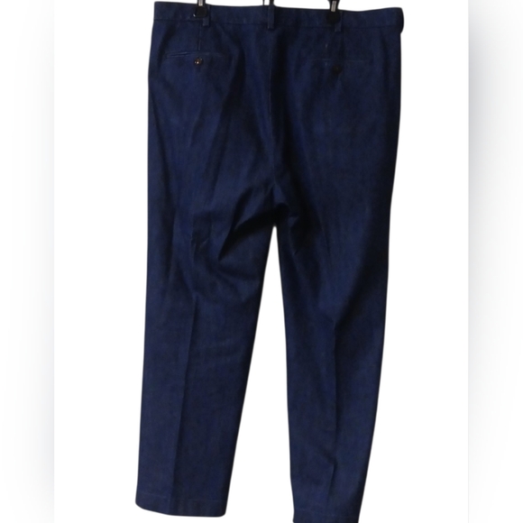 Roundtree & Yorke -NWOT Stright Leg Jeans, Front Pockets,Buttoned Back W-40/L-30 - Picture 3 of 10